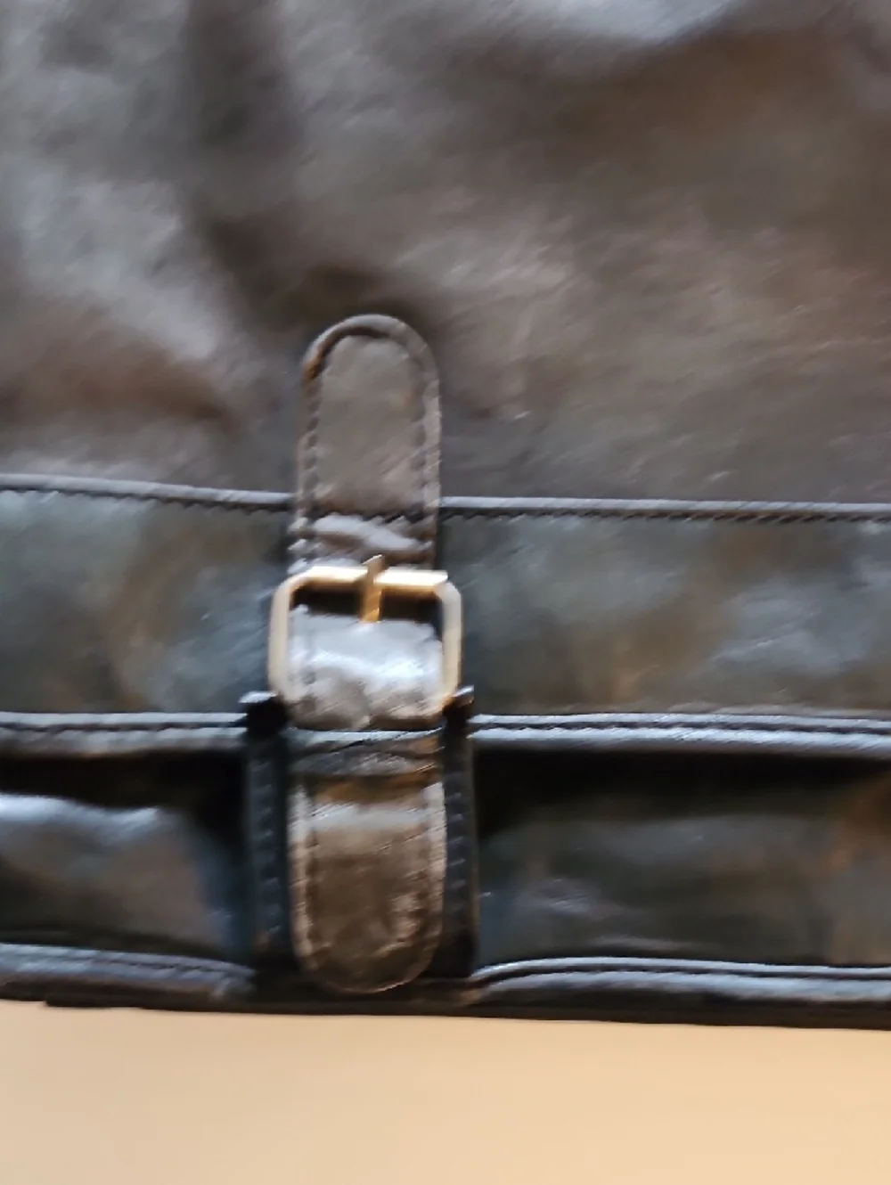 The Unbranded Brand flap there alot